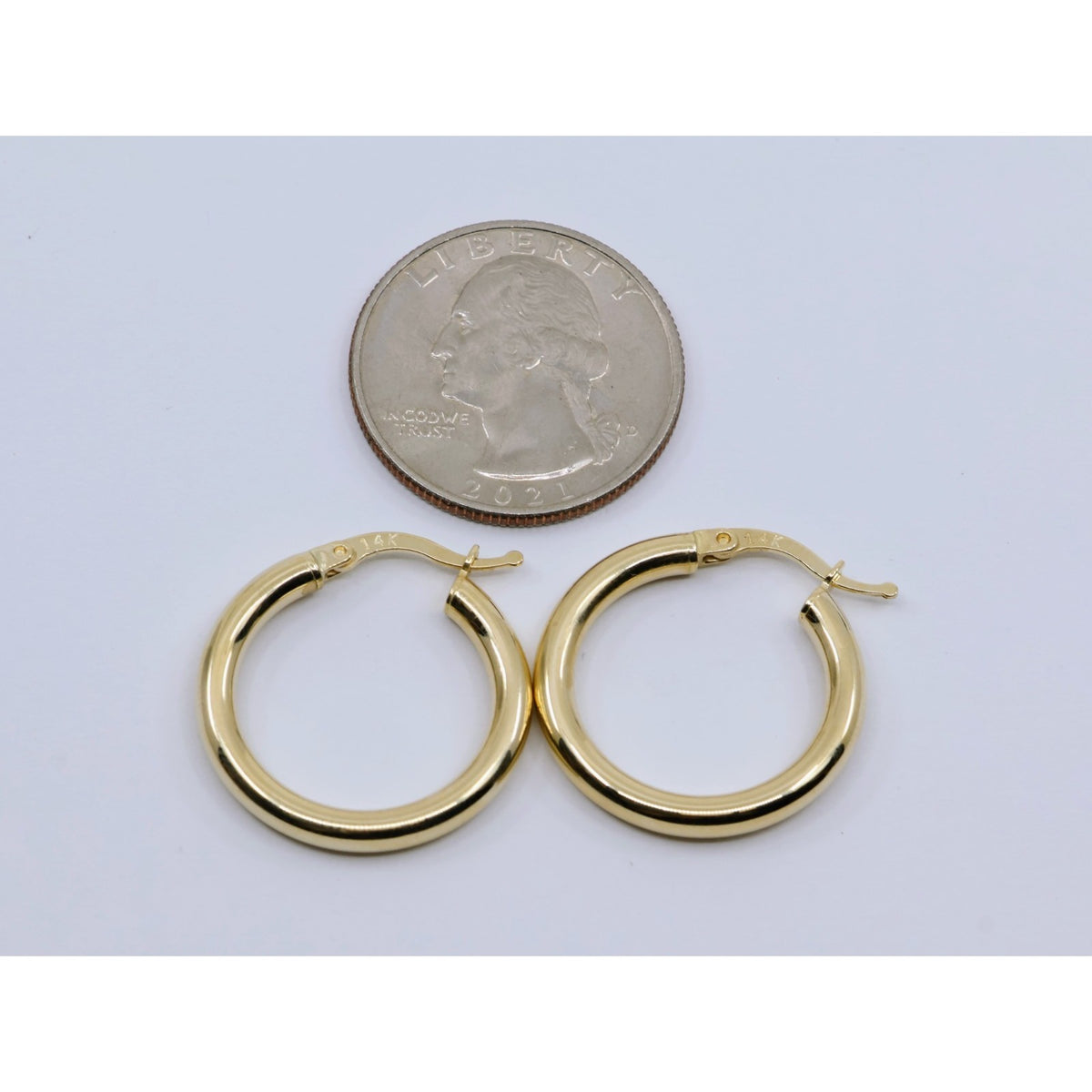 Medium 14K Yellow Gold Hinged Round Tube Hoop Earrings