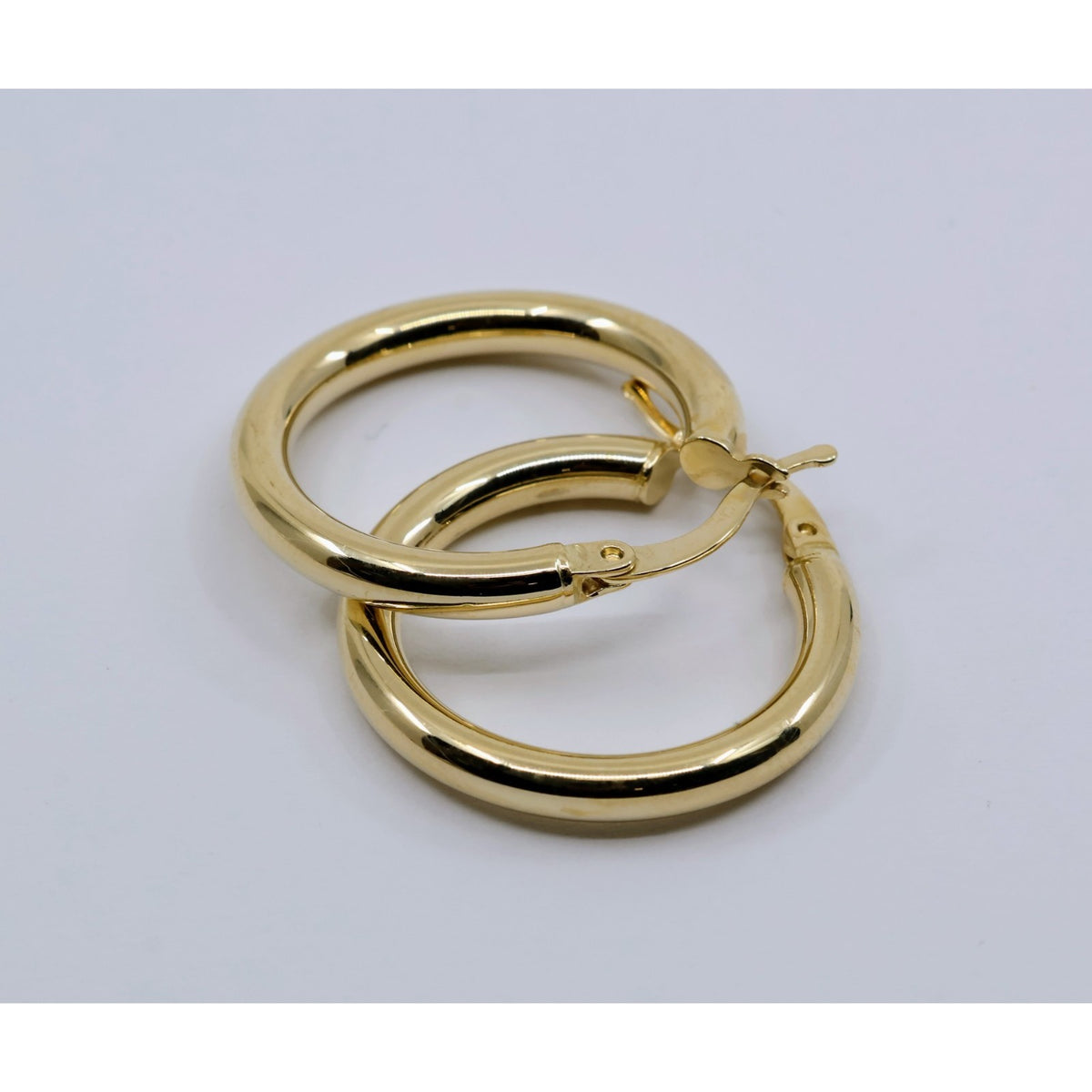 Medium 14K Yellow Gold Hinged Round Tube Hoop Earrings