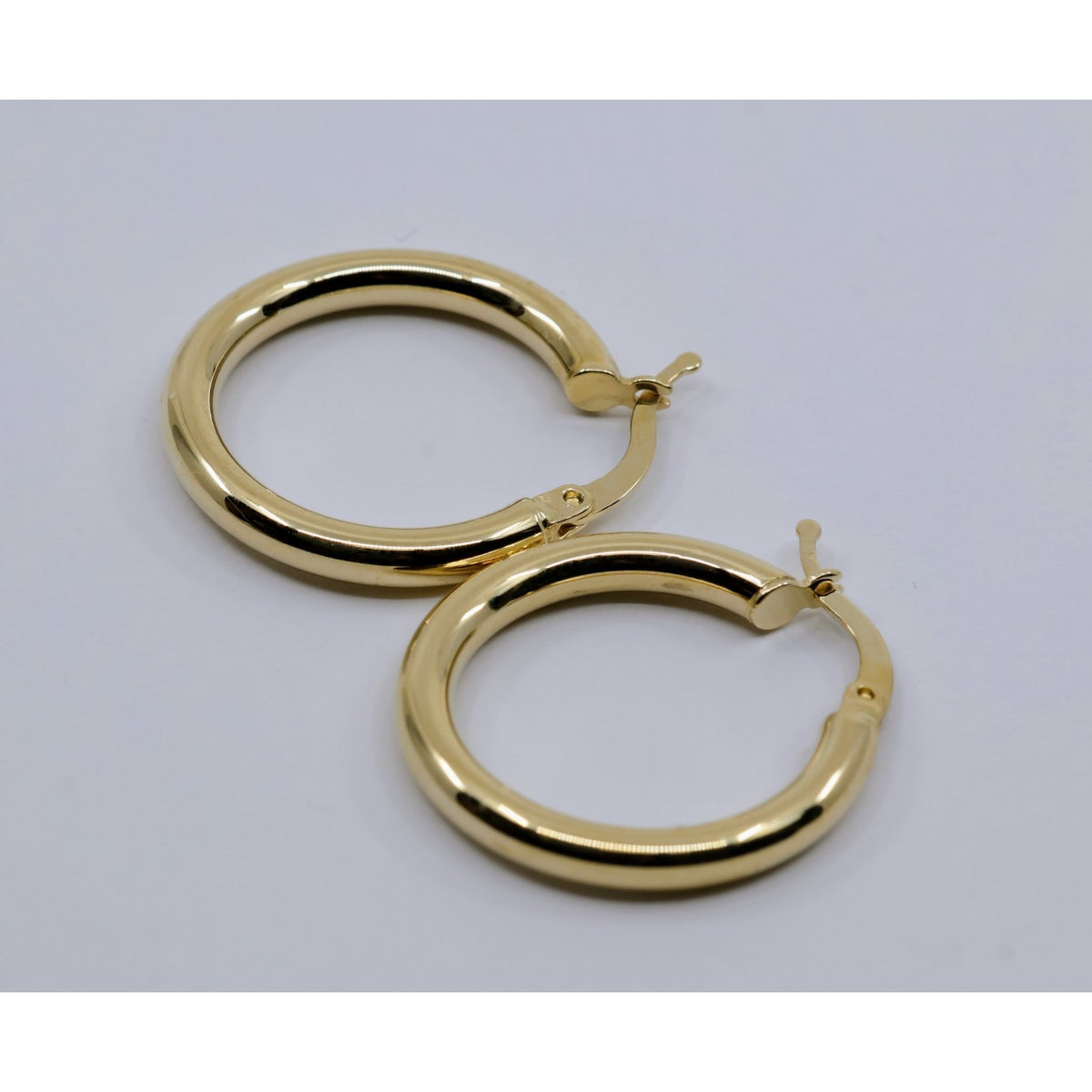 Medium 14K Yellow Gold Hinged Round Tube Hoop Earrings