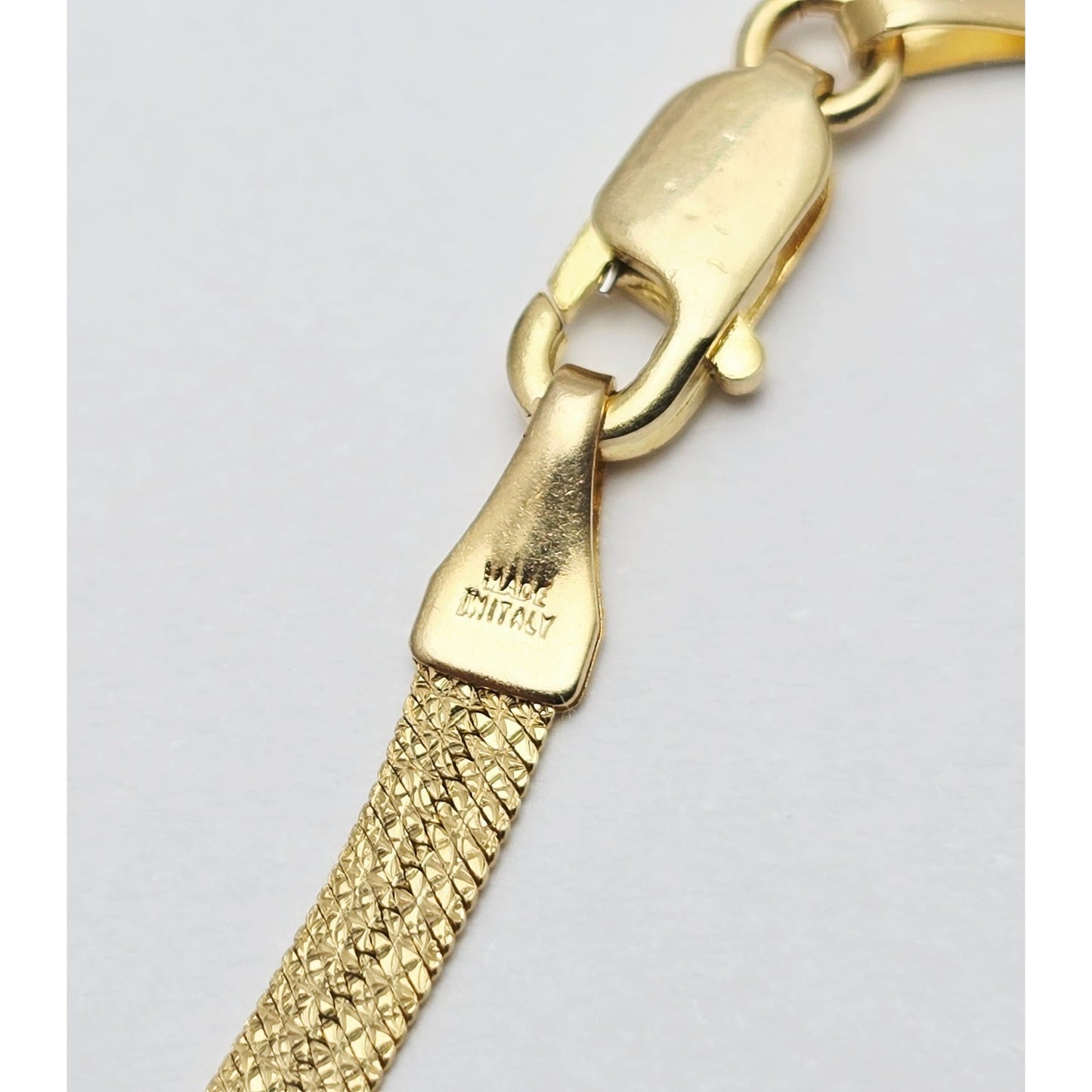 14K Yellow Gold Flat Mesh Herringbone Style Bracelet