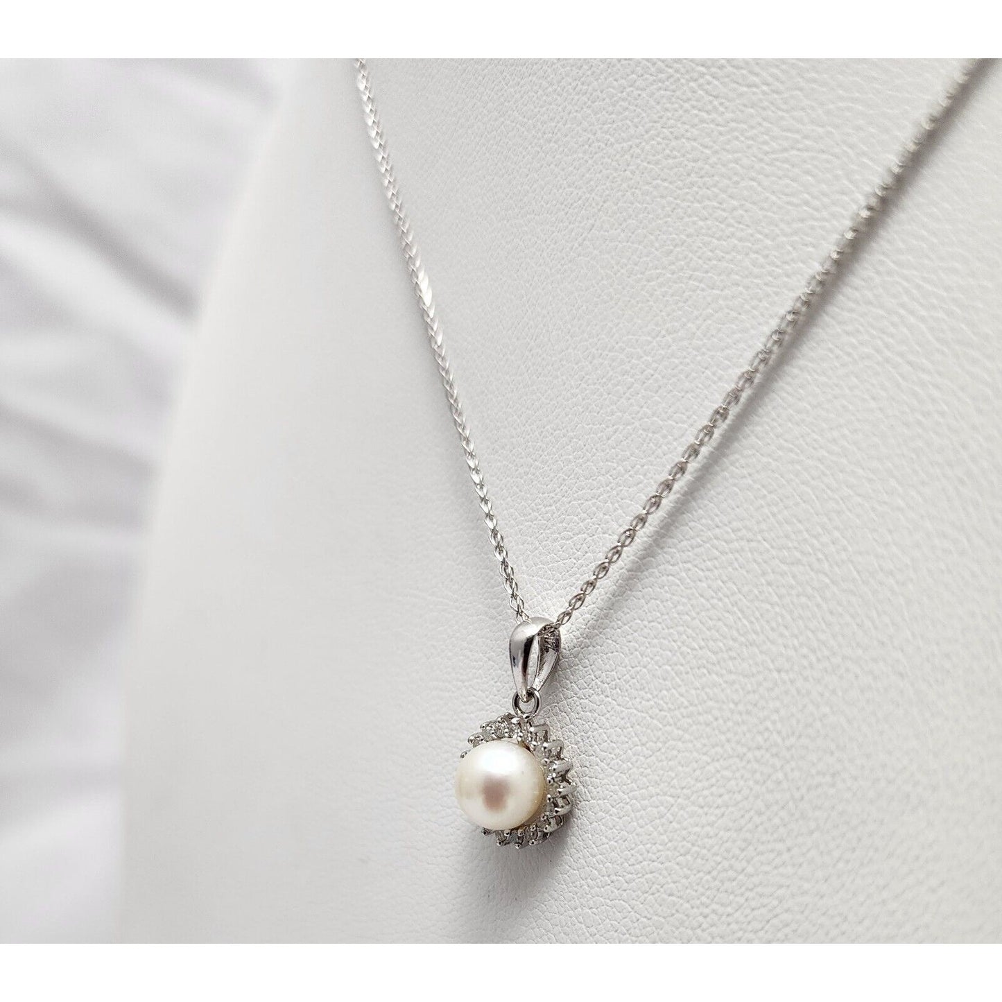 14K White Gold Pearl & Diamond Charm Pendant Link Chain Necklace