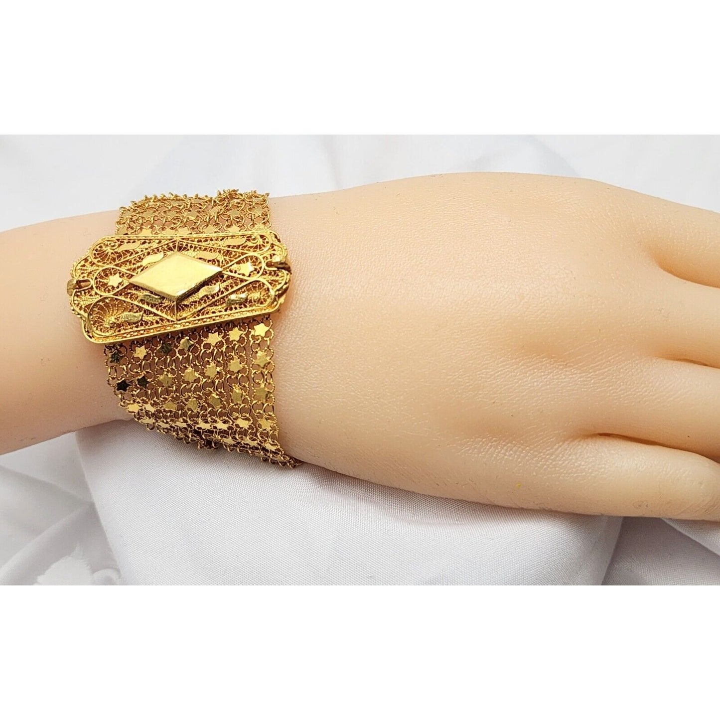 21K Yellow Gold Filigree Stars Multi Link Chain Bracelet