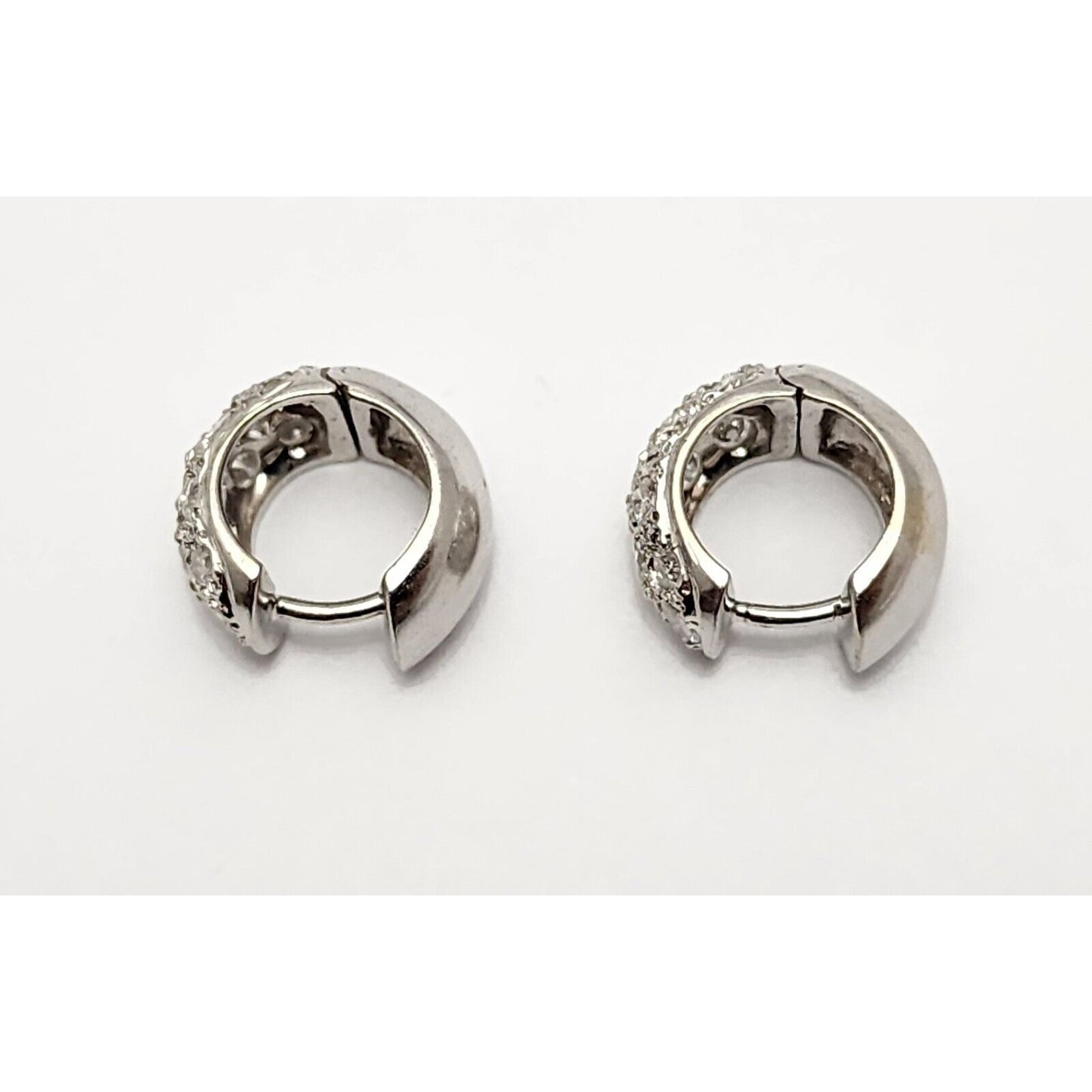 18K White Gold Diamond Hinged Huggie Hoop Earrings