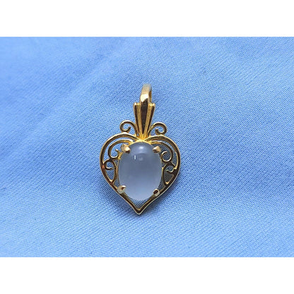 18K Yellow Gold Heart Moonstone Charm Pendant