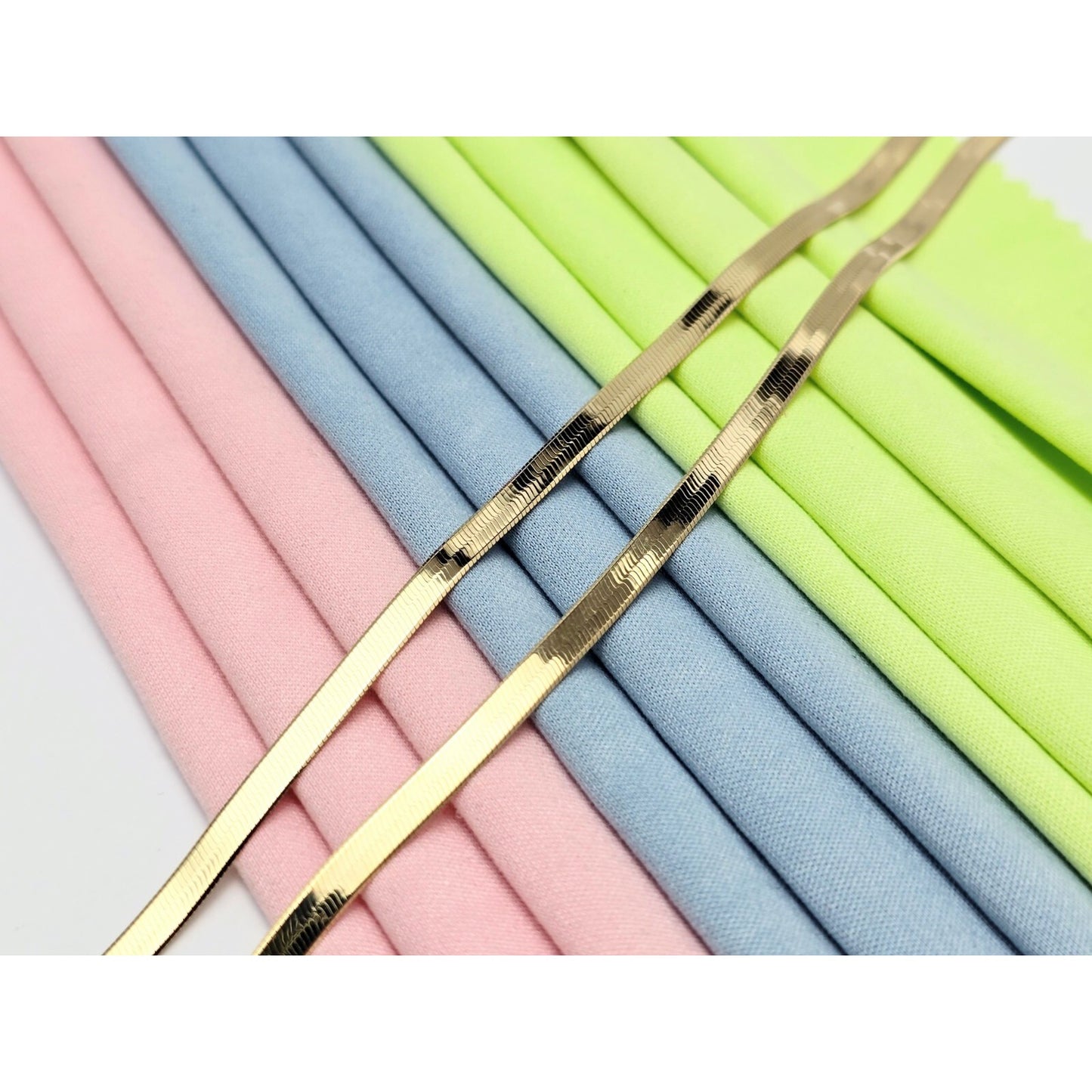 14K Yellow Gold Herringbone Chain Necklace