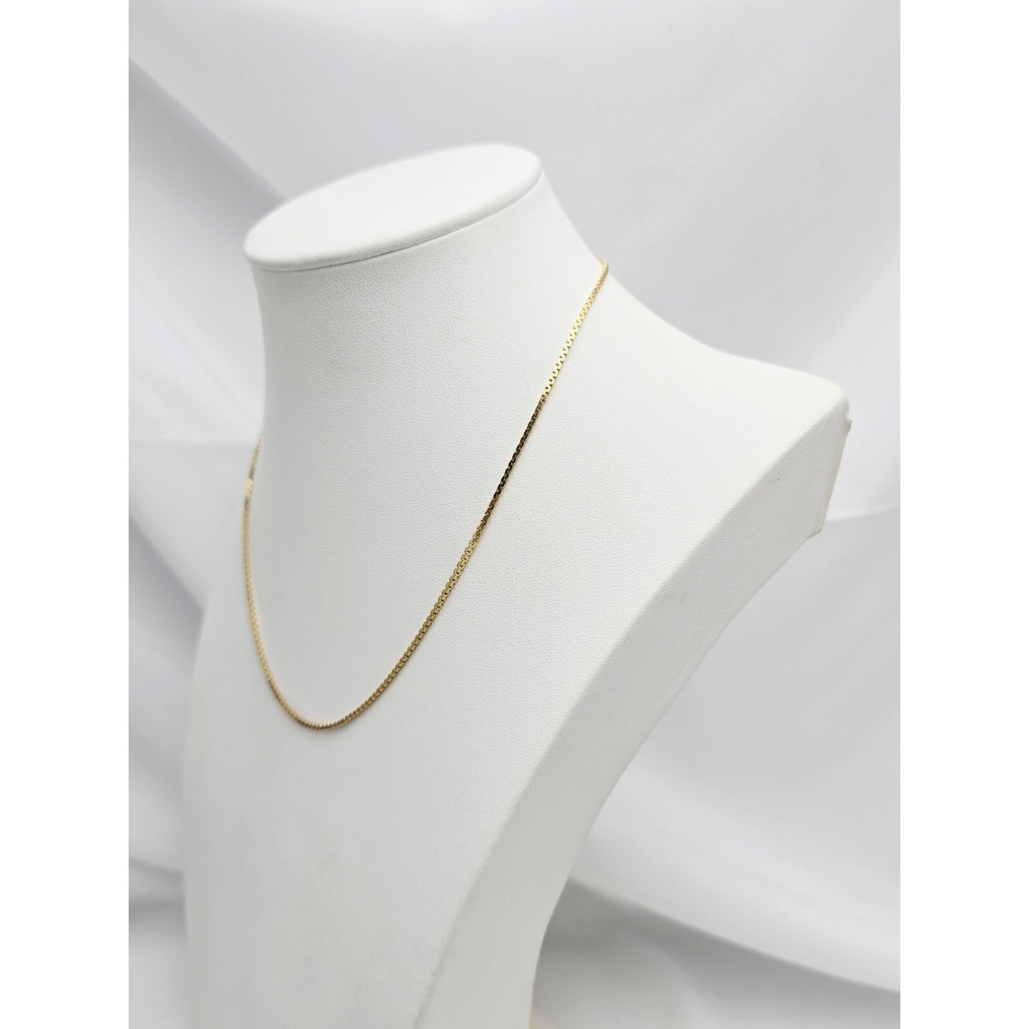 18K Yellow Gold Boxed Serpentine Link Chain Necklace