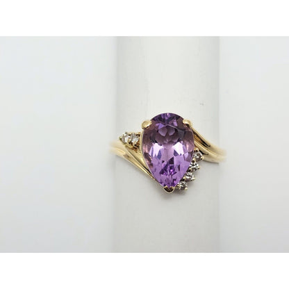 14K Yellow Gold Teardrop Pear Amethyst & Diamond Ring