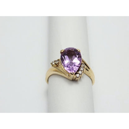 14K Yellow Gold Teardrop Pear Amethyst & Diamond Ring