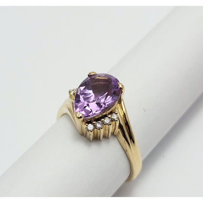 14K Yellow Gold Teardrop Pear Amethyst & Diamond Ring