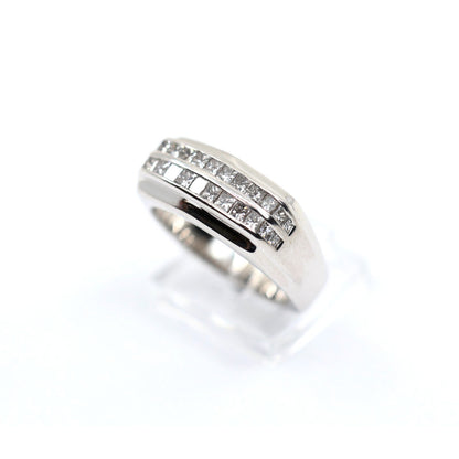 14K White Gold Princess Cut Invisible Setting Diamond Ring