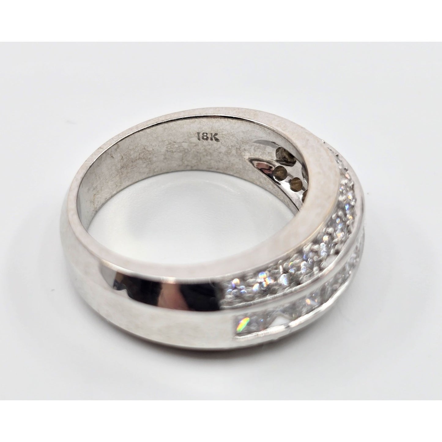 18K White Gold Princess & Round Cut Diamond Band Ring