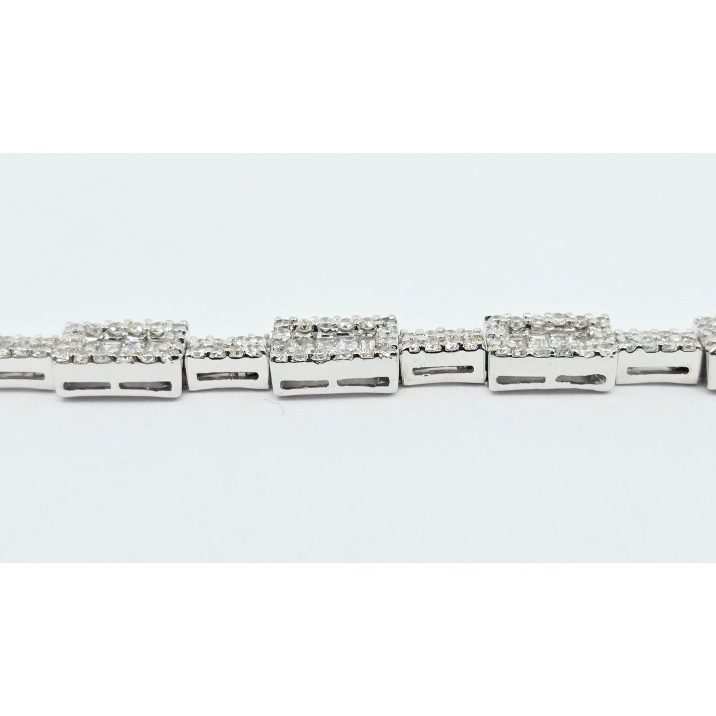 18K White Gold Diamond Tennis Link Bracelet