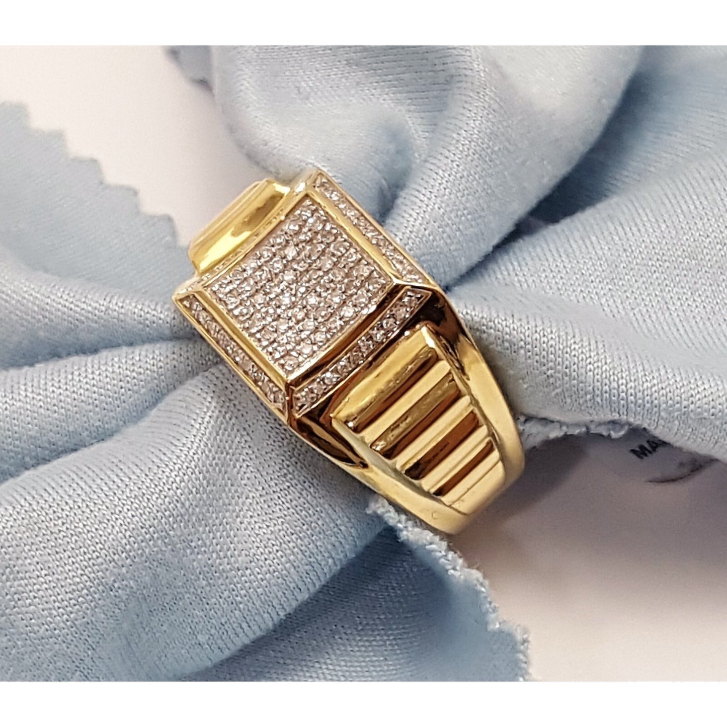 10K Yellow Gold Diamond Men's Ring