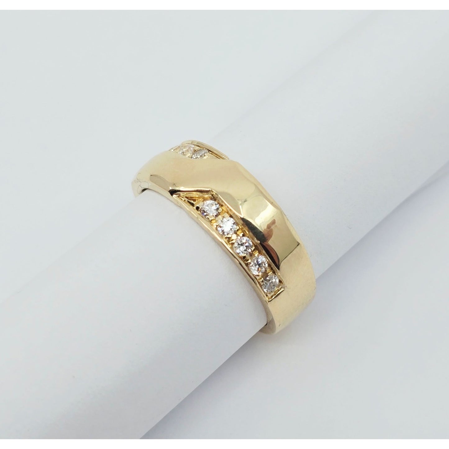 14K Yellow Gold Round CZ Wedding Band Ring
