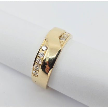 14K Yellow Gold Round CZ Wedding Band Ring