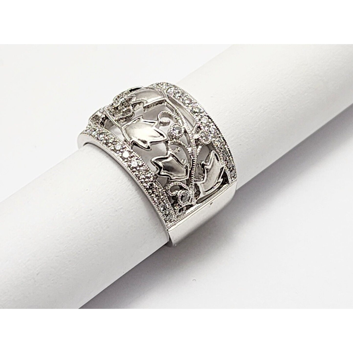 14K White Gold Round Diamond Wide Band Floral Leaves Ring