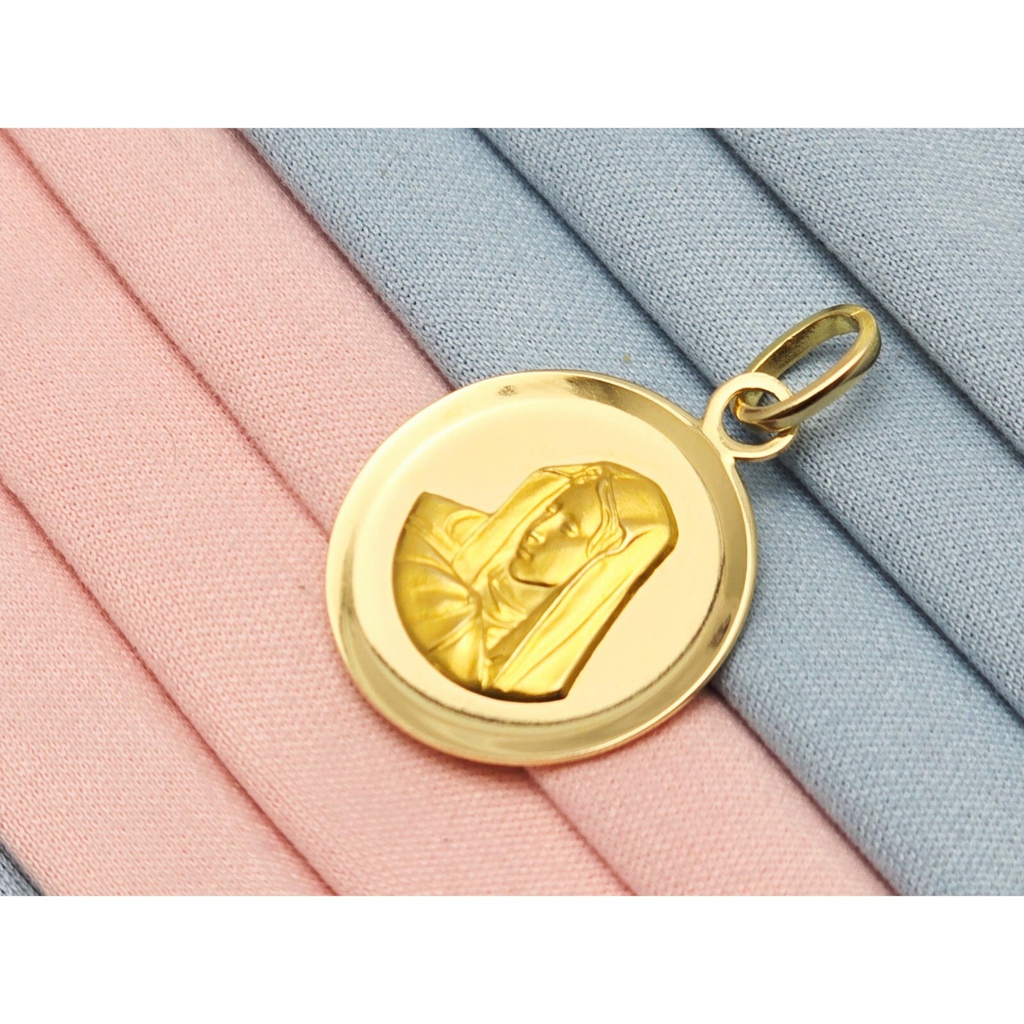 18K Yellow Gold Round Saint Mary Charm Pendant