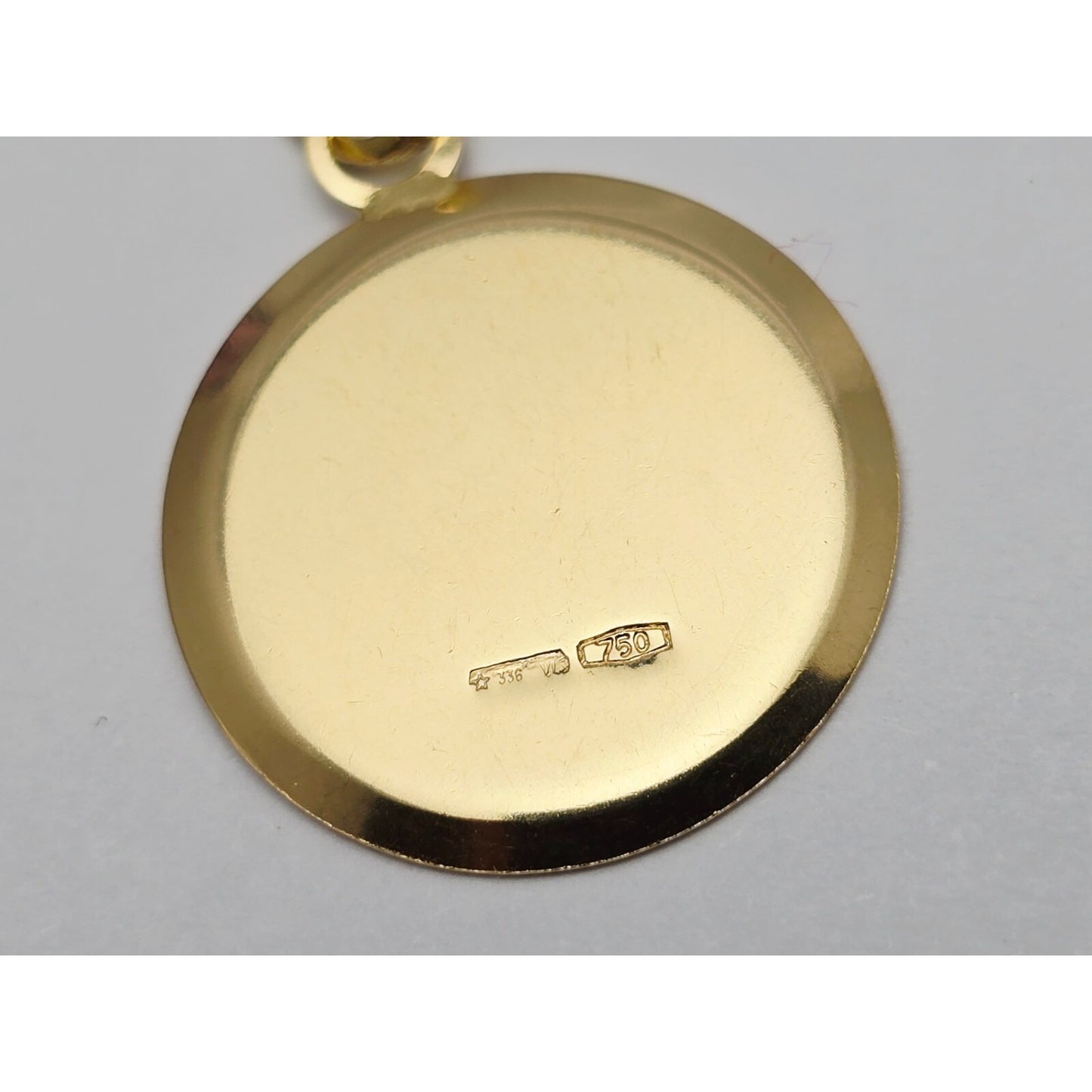 18K Yellow Gold Round Saint Mary Charm Pendant