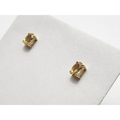 14K Yellow Gold Oval Cut Citrine Stud Earrings