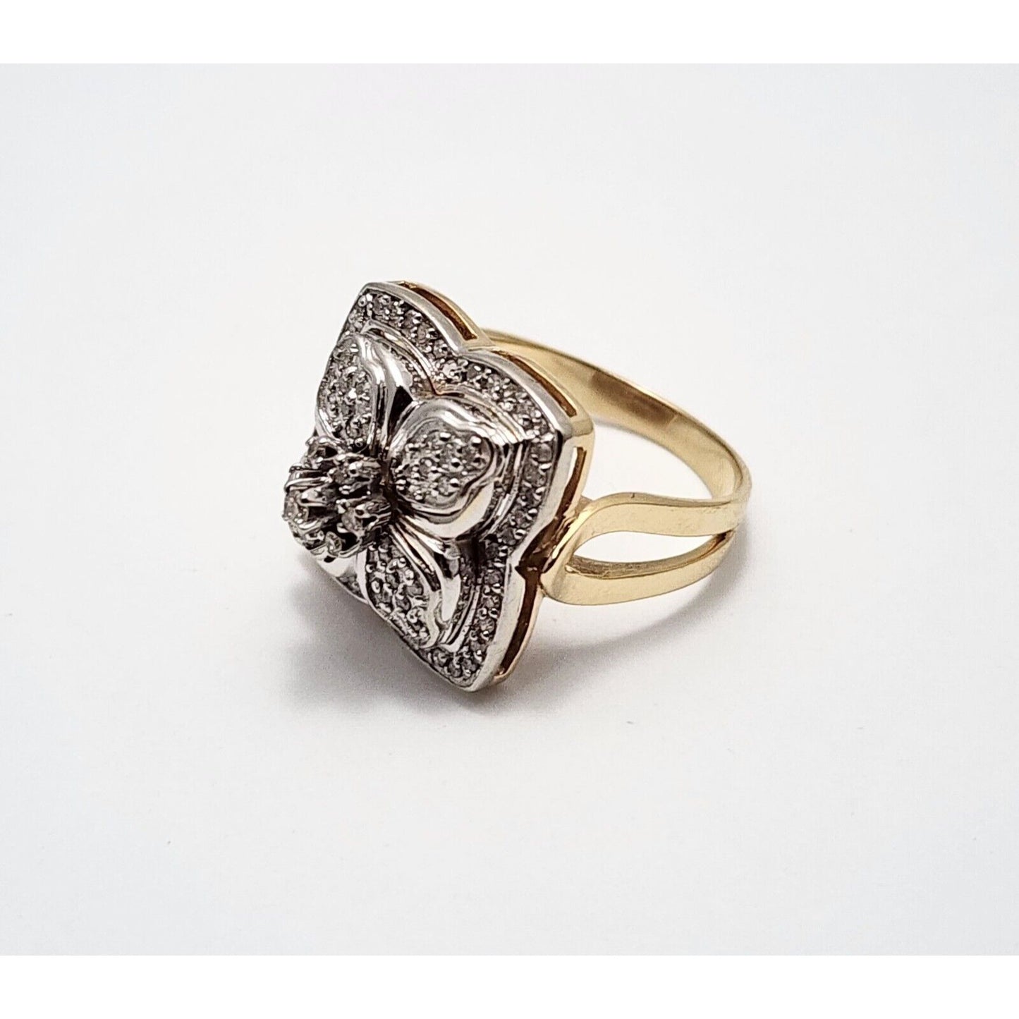 14K Two Tone Gold Flower Style Diamond Ring