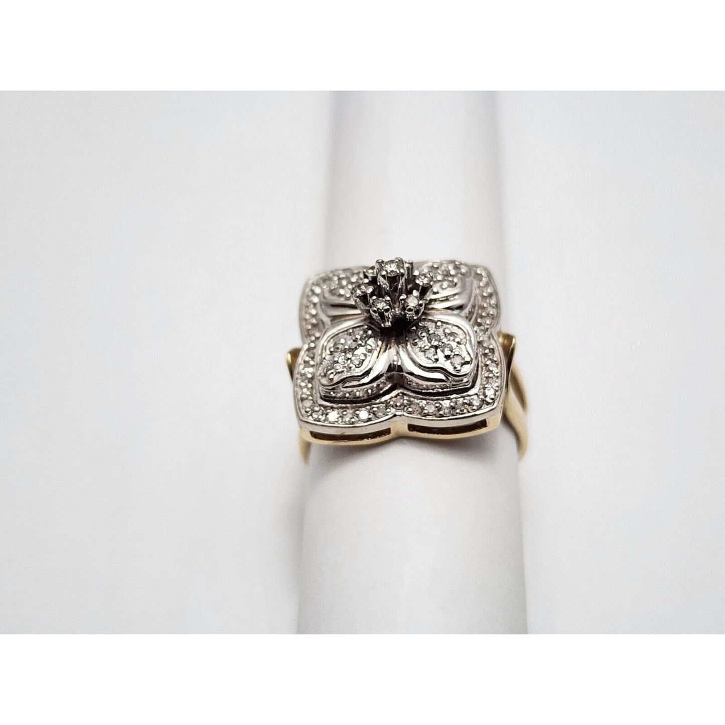 14K Two Tone Gold Flower Style Diamond Ring