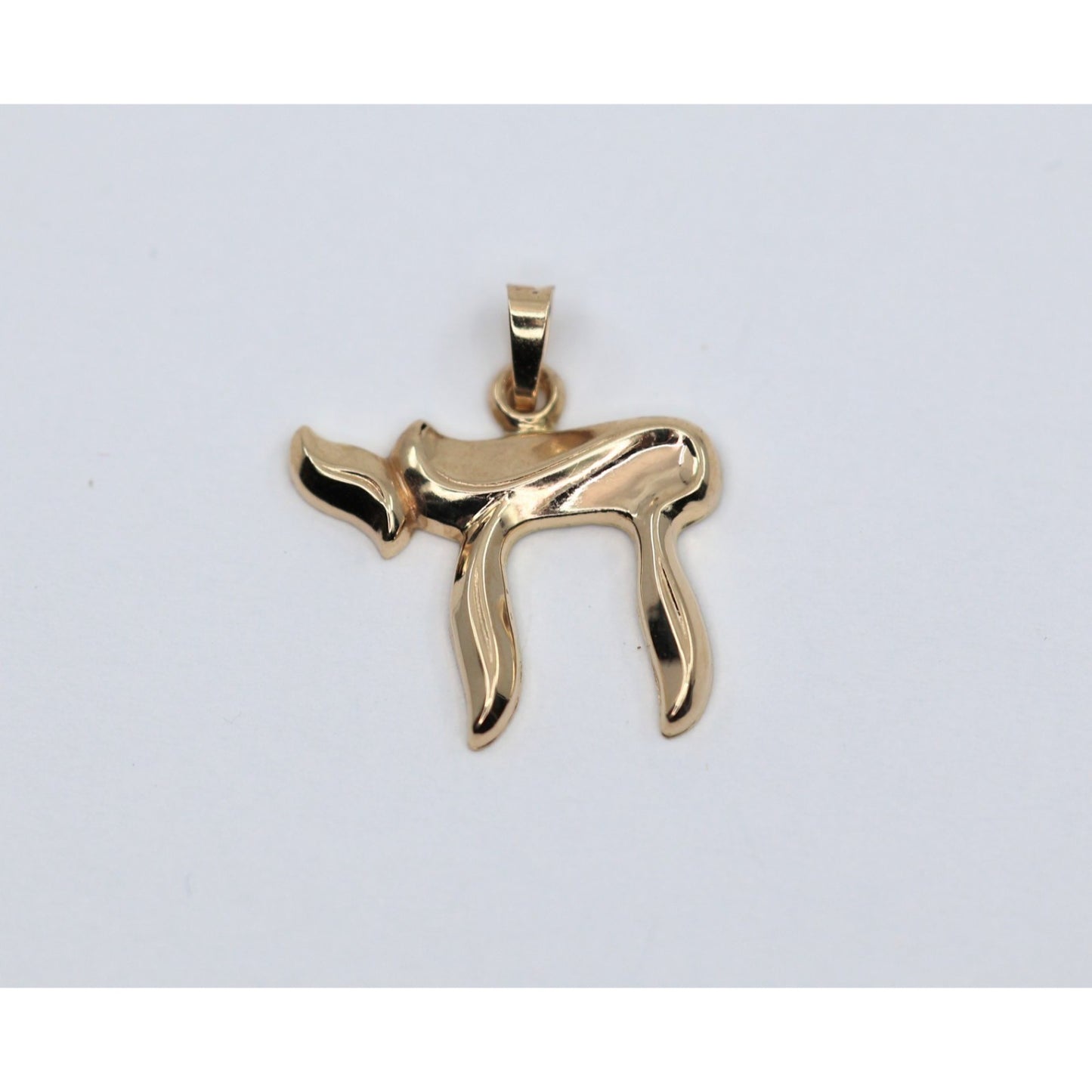 14K Yellow Gold Religious Hebrew Letter Jewish Chai Charm Pendant