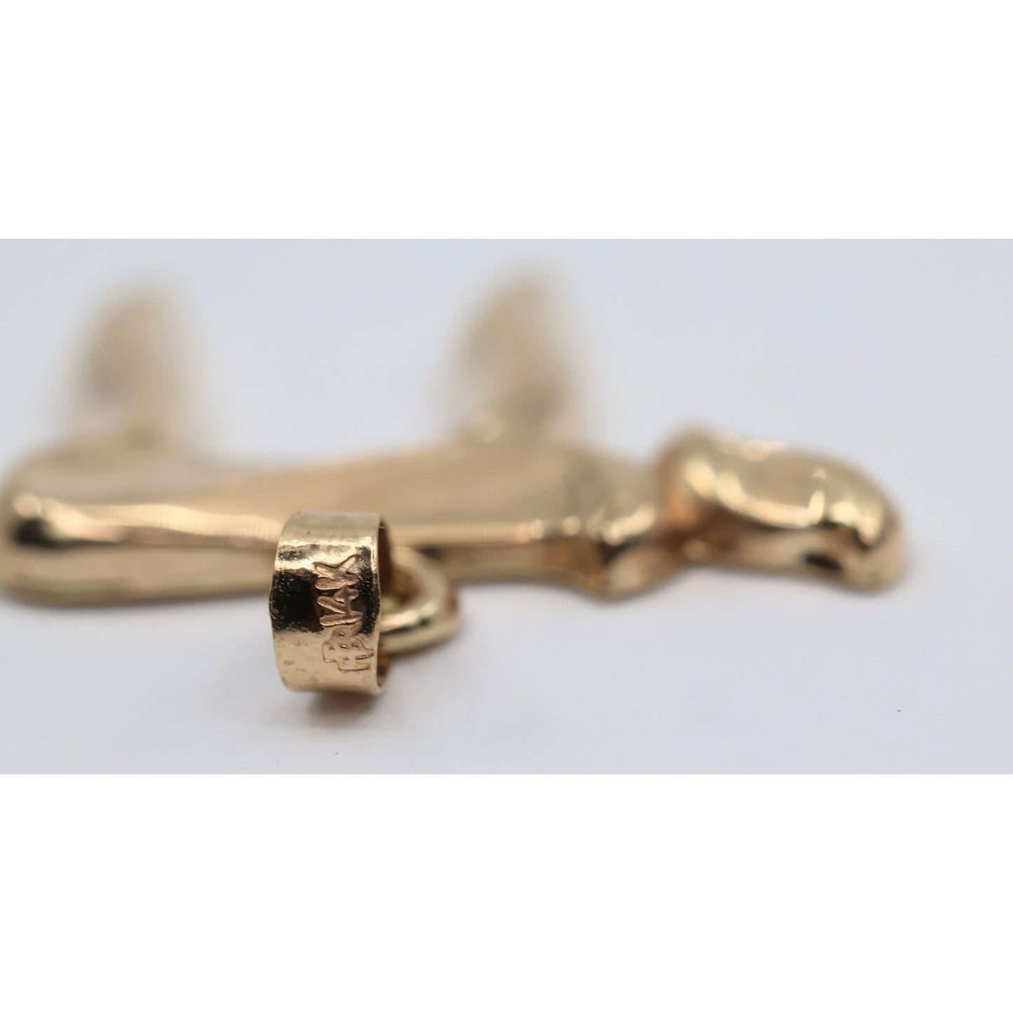 14K Yellow Gold Religious Hebrew Letter Jewish Chai Charm Pendant