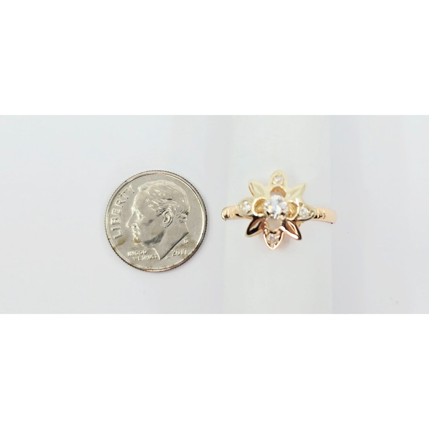 Vintage 14K Two Tone Gold Star Shaped CZ Ring
