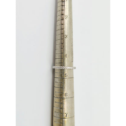 Thin 18K White Gold Single Row Round Cut Diamond Wedding Band Ring