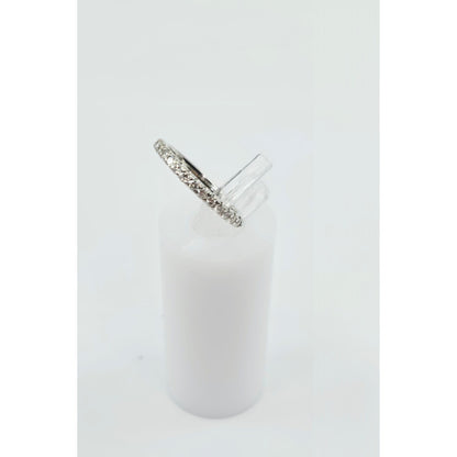 Thin 18K White Gold Single Row Round Cut Diamond Wedding Band Ring