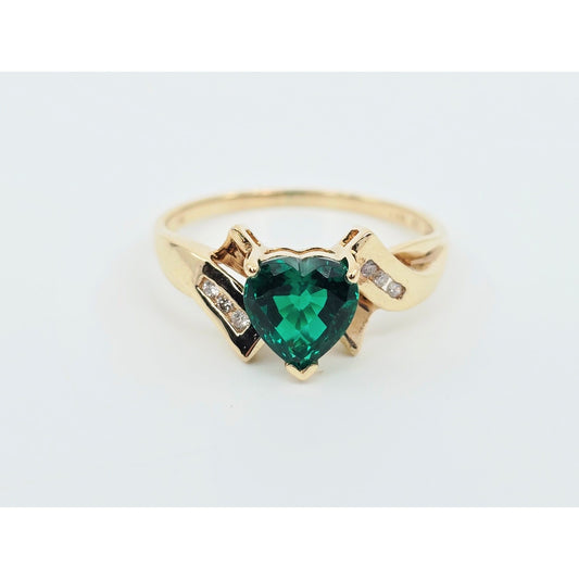 10K Yellow Gold Heart Shaped Green Tourmaline & Diamond Ring