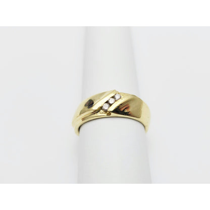 18K Yellow Gold 3 Stone Diamond Band Ring