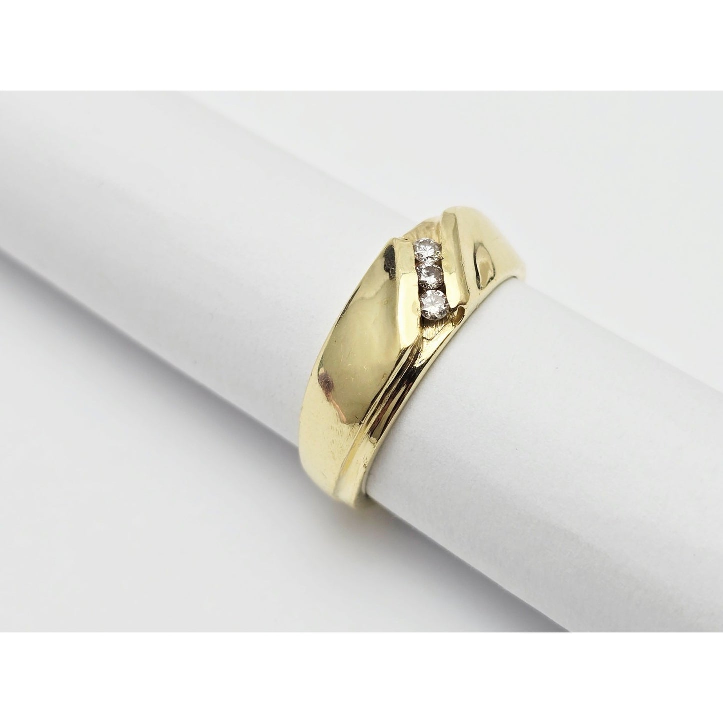 18K Yellow Gold 3 Stone Diamond Band Ring