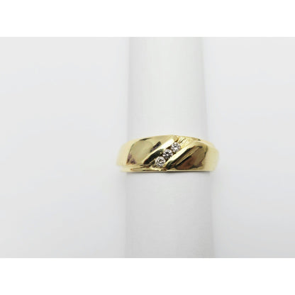 18K Yellow Gold 3 Stone Diamond Band Ring