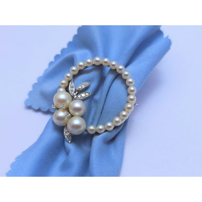 Vintage 14K White Gold Round Pearl & Diamond Brooch Pin