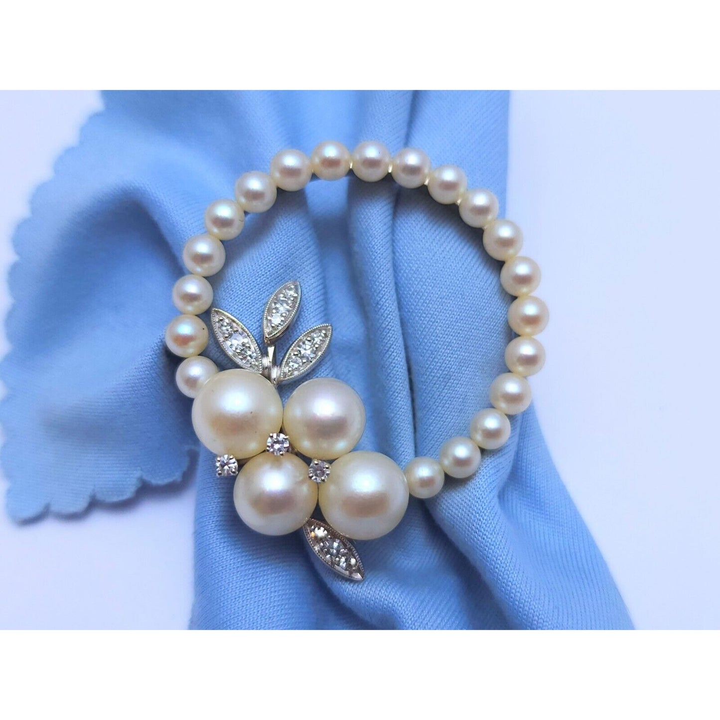 Vintage 14K White Gold Round Pearl & Diamond Brooch Pin