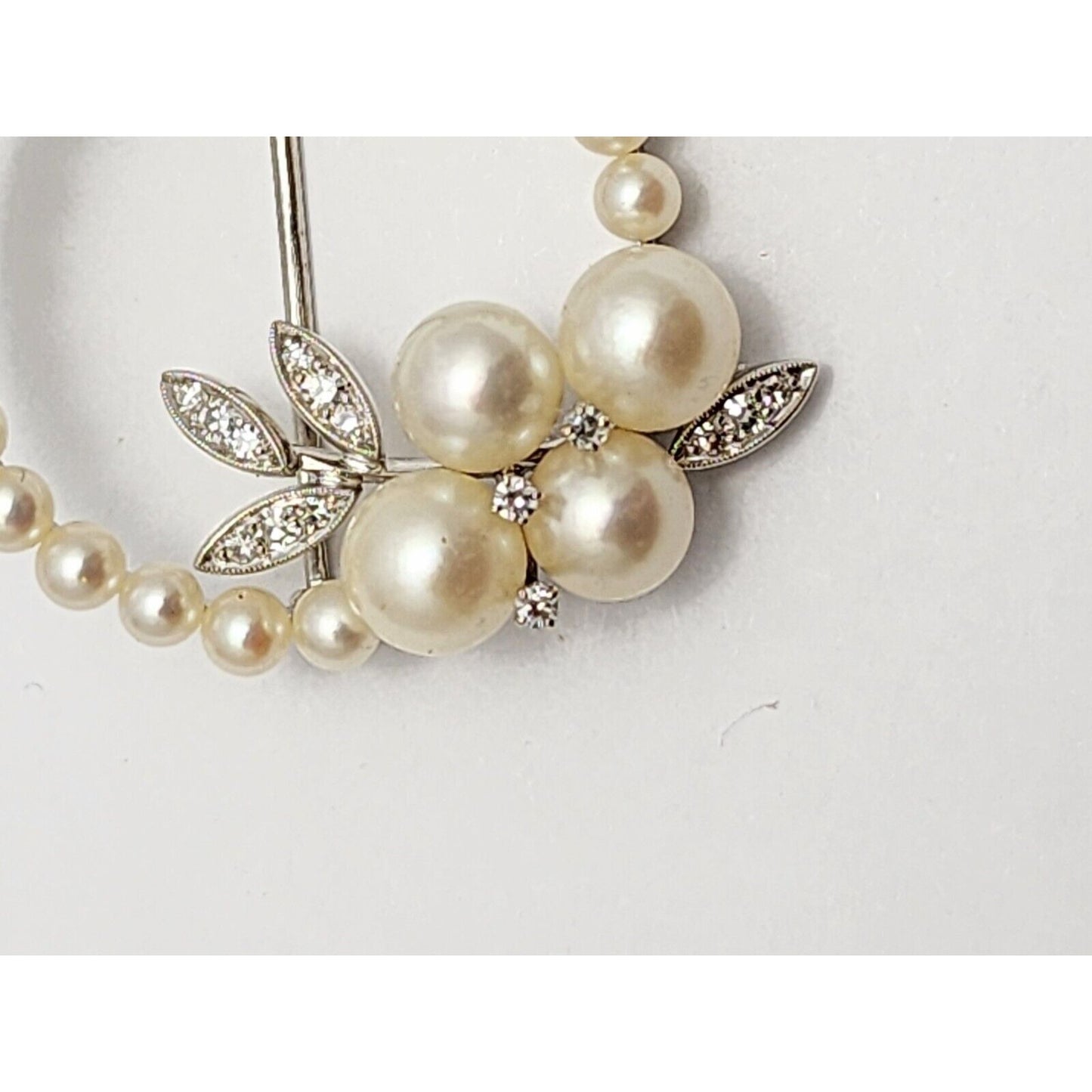 Vintage 14K White Gold Round Pearl & Diamond Brooch Pin