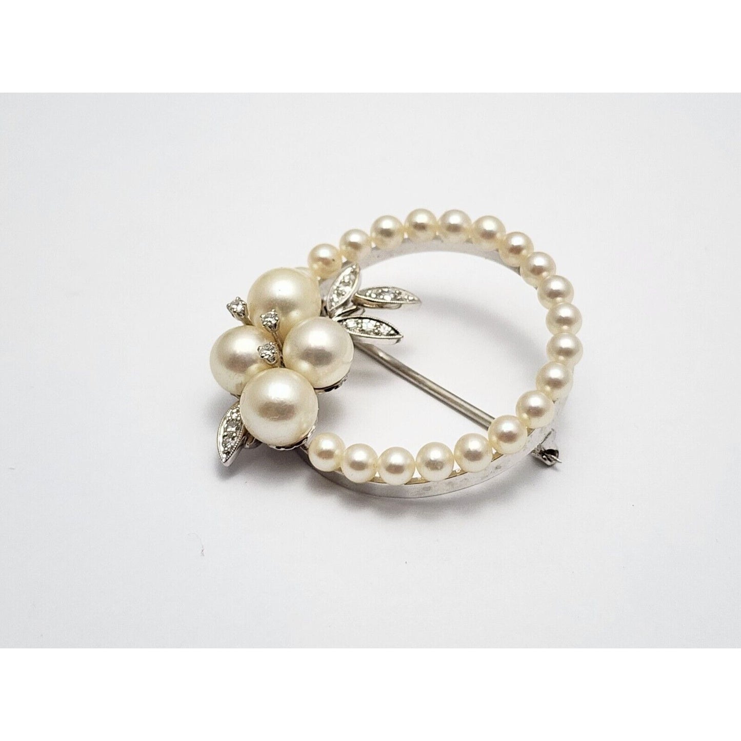 Vintage 14K White Gold Round Pearl & Diamond Brooch Pin