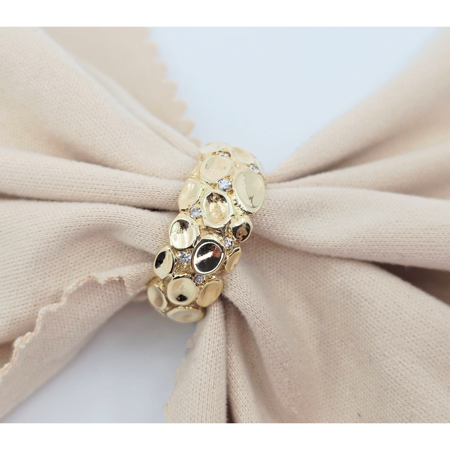 14K Yellow Gold Round Diamond Nugget Ring
