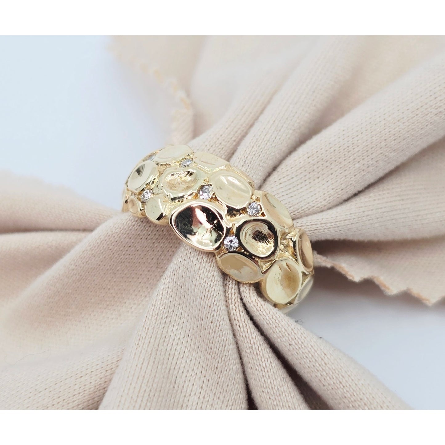 14K Yellow Gold Round Diamond Nugget Ring