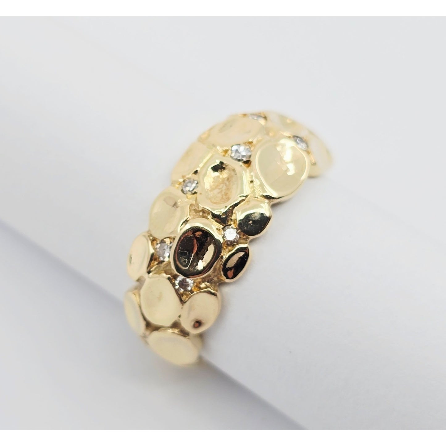 14K Yellow Gold Round Diamond Nugget Ring