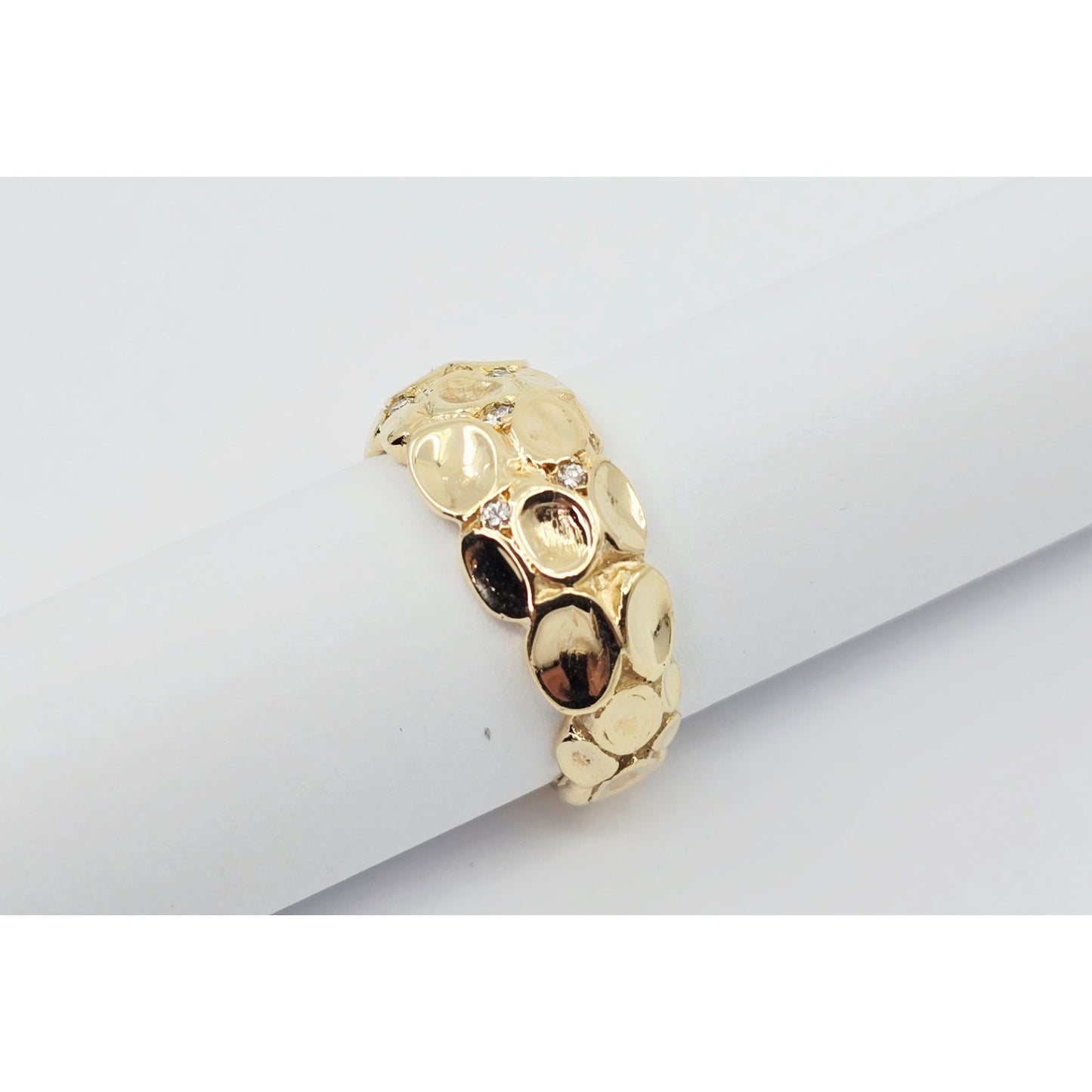 14K Yellow Gold Round Diamond Nugget Ring