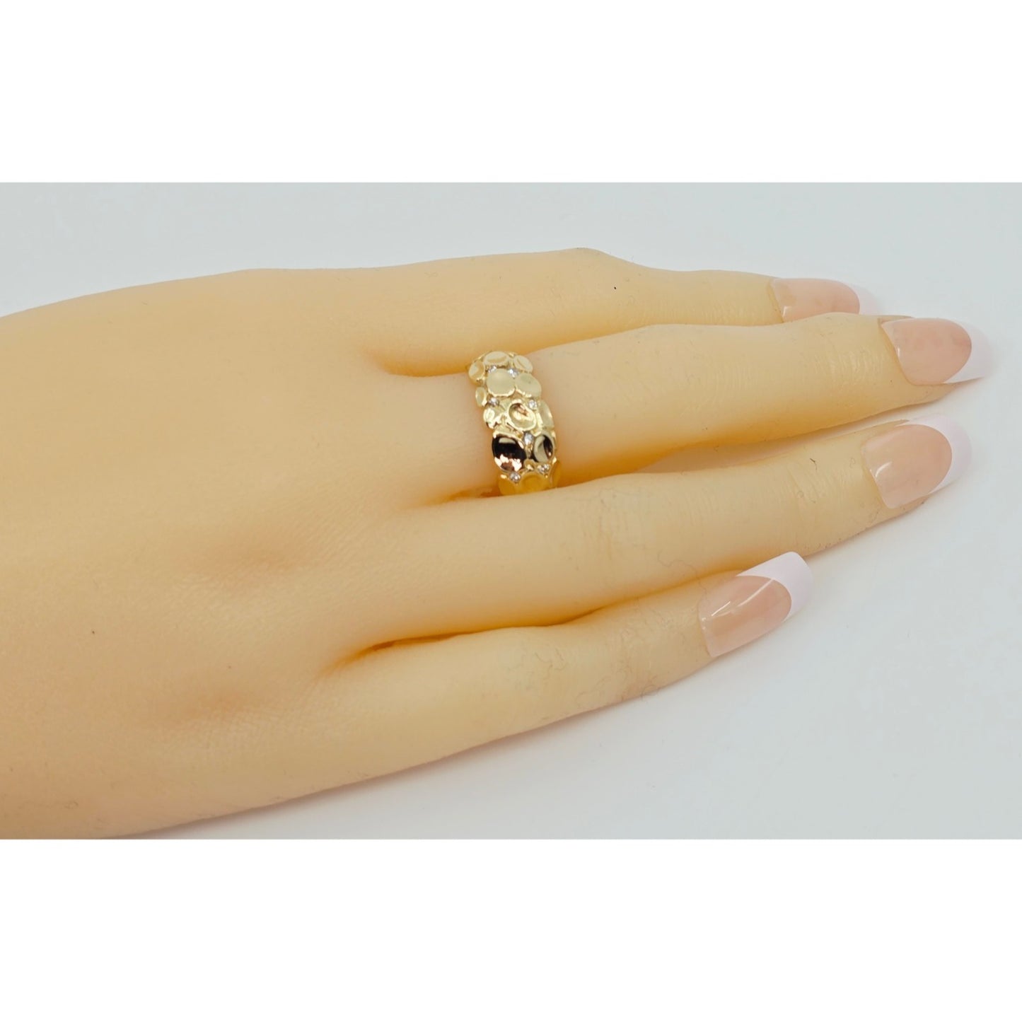 14K Yellow Gold Round Diamond Nugget Ring
