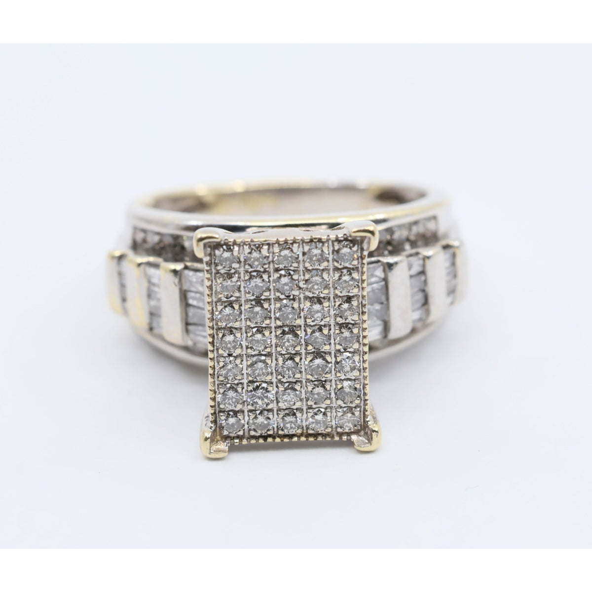 10K White Gold Round & Baguette Diamond Ring
