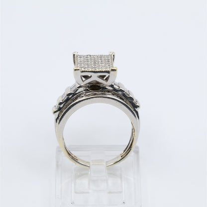 10K White Gold Round & Baguette Diamond Ring