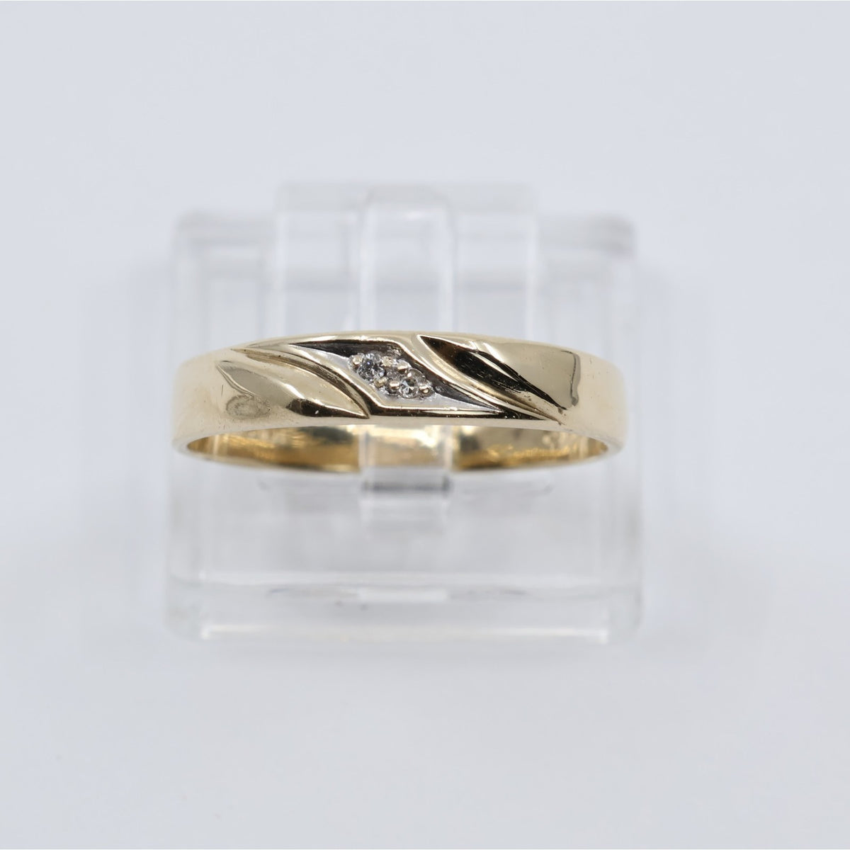 10K Yellow Gold Polished Diamond Wedding Band Ring