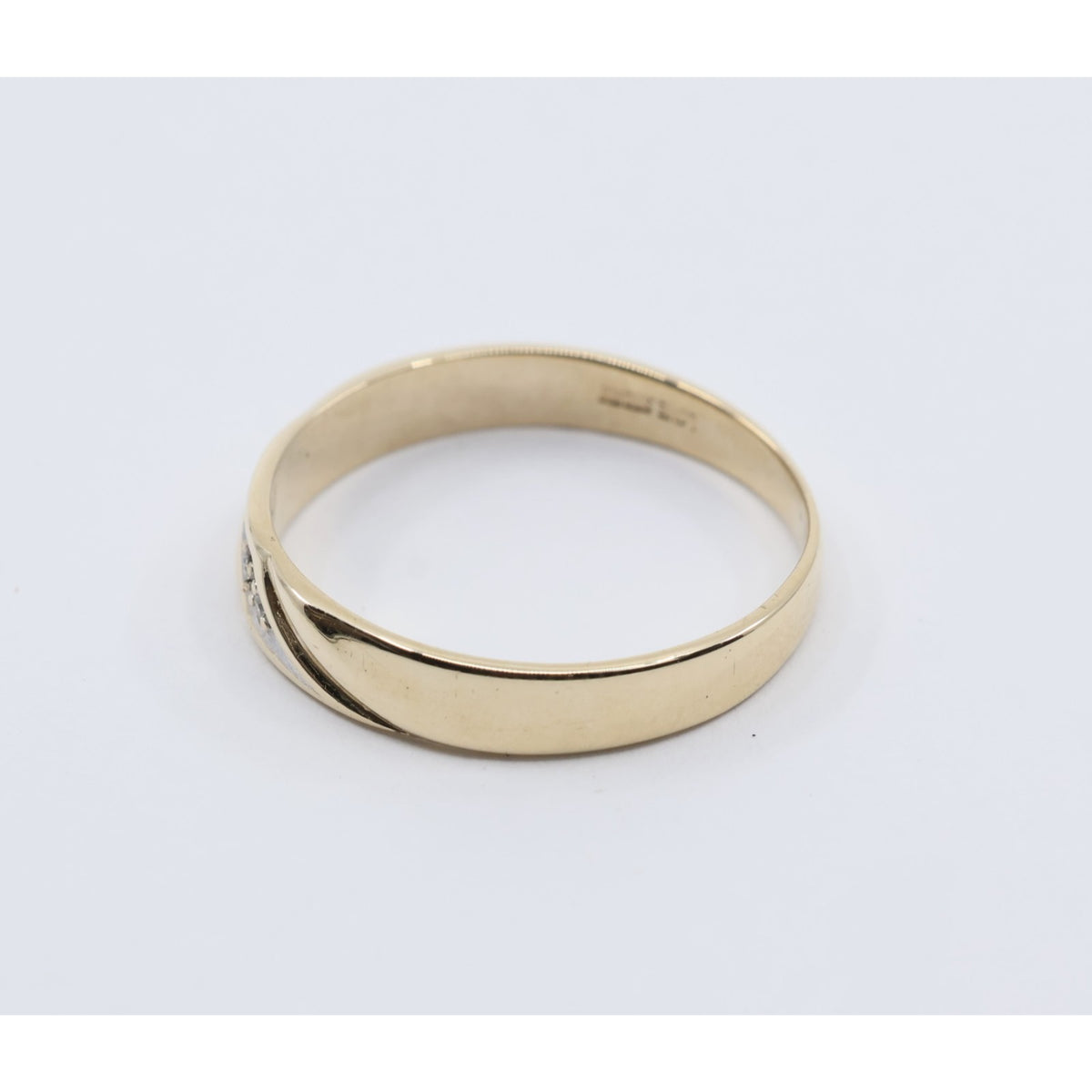 10K Yellow Gold Polished Diamond Wedding Band Ring