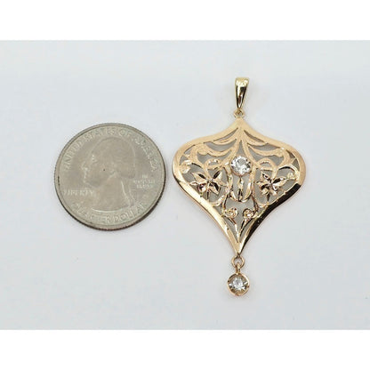 Vintage 14K Yellow Gold Diamond Cut Drop Dangle Charm Pendant