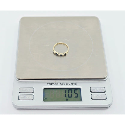 10K Yellow Gold Single Row Sapphire & Diamond Ring