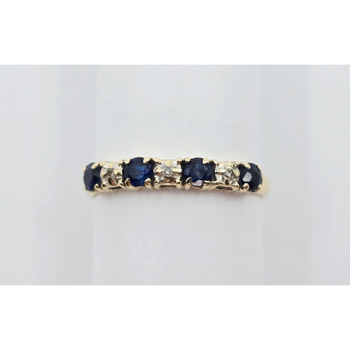 10K Yellow Gold Single Row Sapphire & Diamond Ring